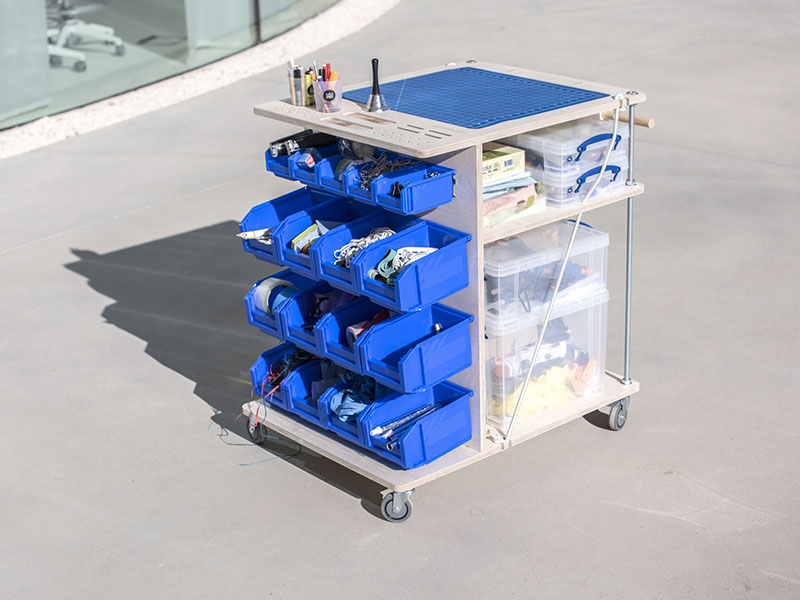Maker cart - Ideal for mobile hands-on workshops